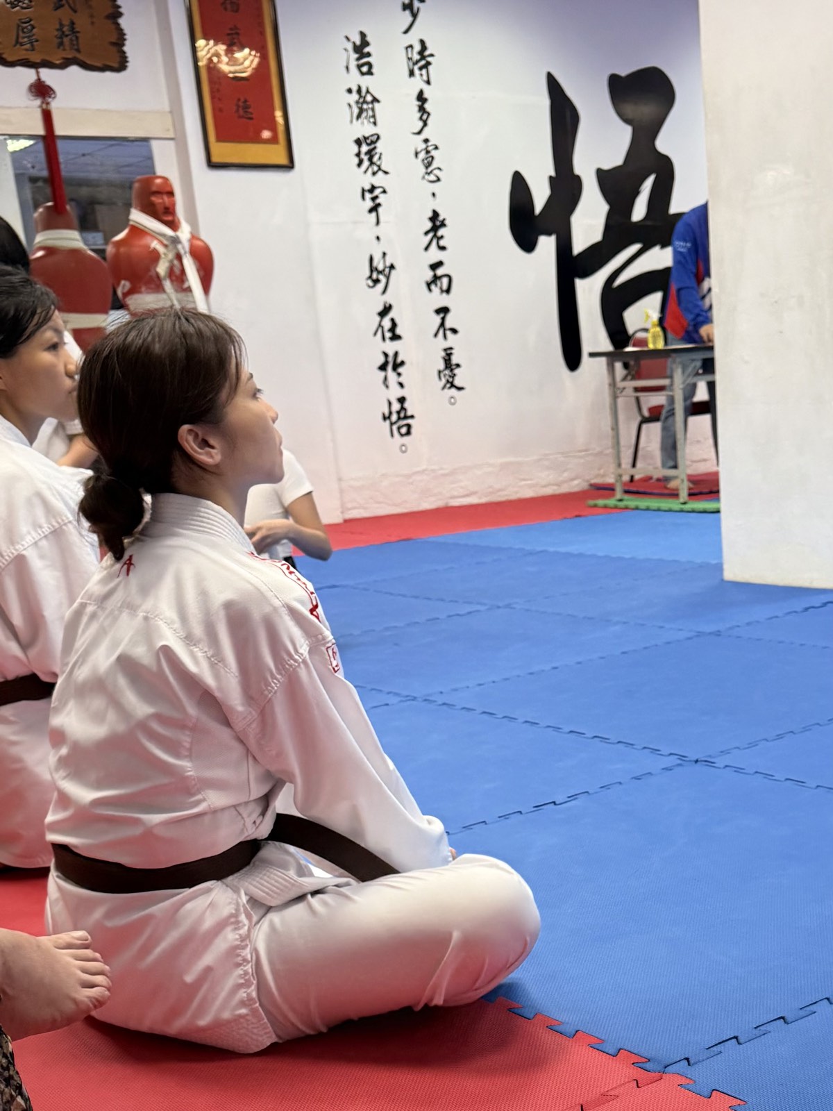 Featured image of post 中年狗的舊把戲